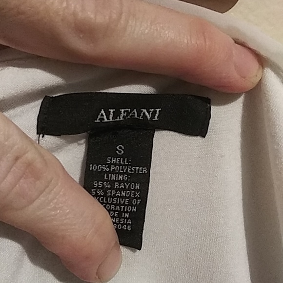 💜5/$25💜 Alfani double layer, high low small - Picture 5 of 6